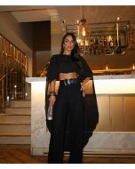 Madri Belle | Blusa Capa Diana Preto